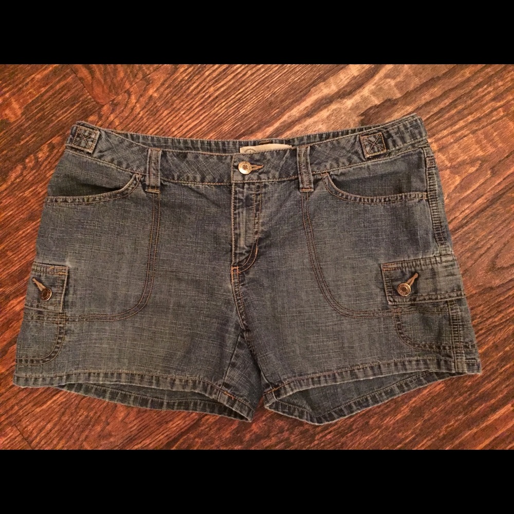 Arizona Junior’s Denim Hipster Shorts Size 11